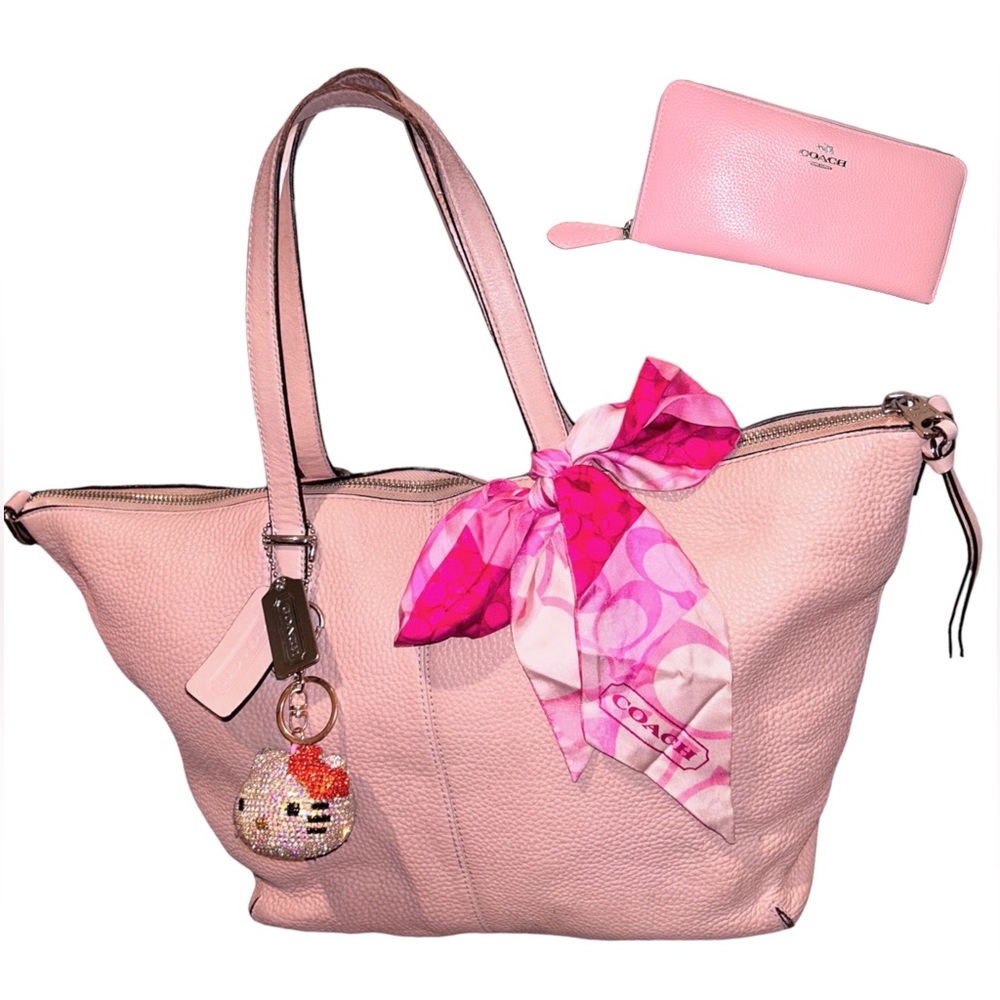 Light Pink Coach Purse + Free Pink Coach Wallet | Leather Handbag | Authentic
